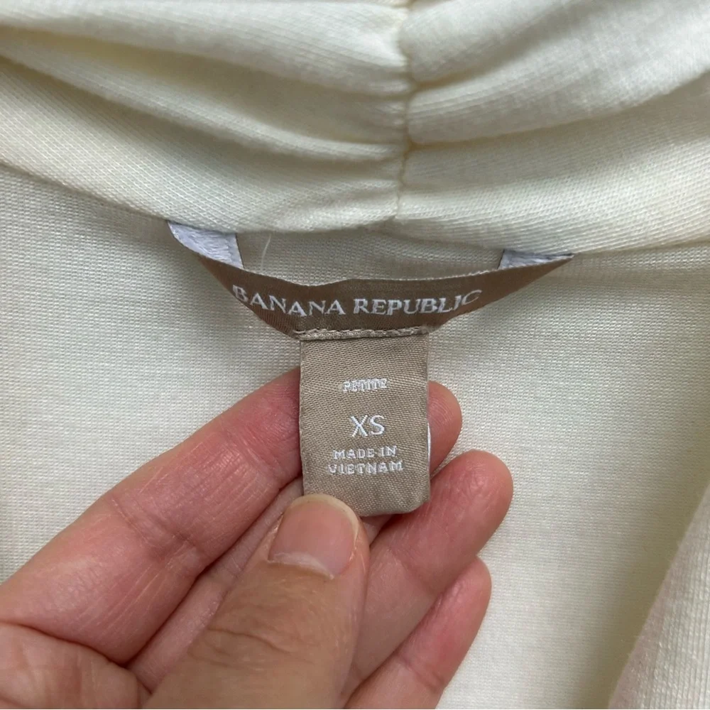 Banana Republic wrap top - Picture 4 of 6